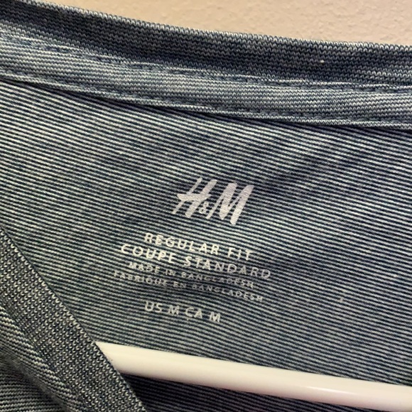 H&M tshirt - Picture 2 of 4